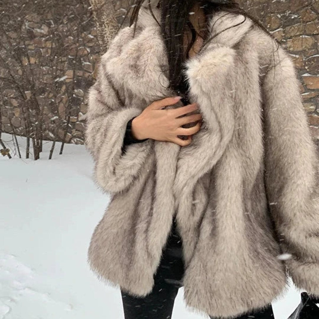 Ravensby | Cosy Faux Fur Coat